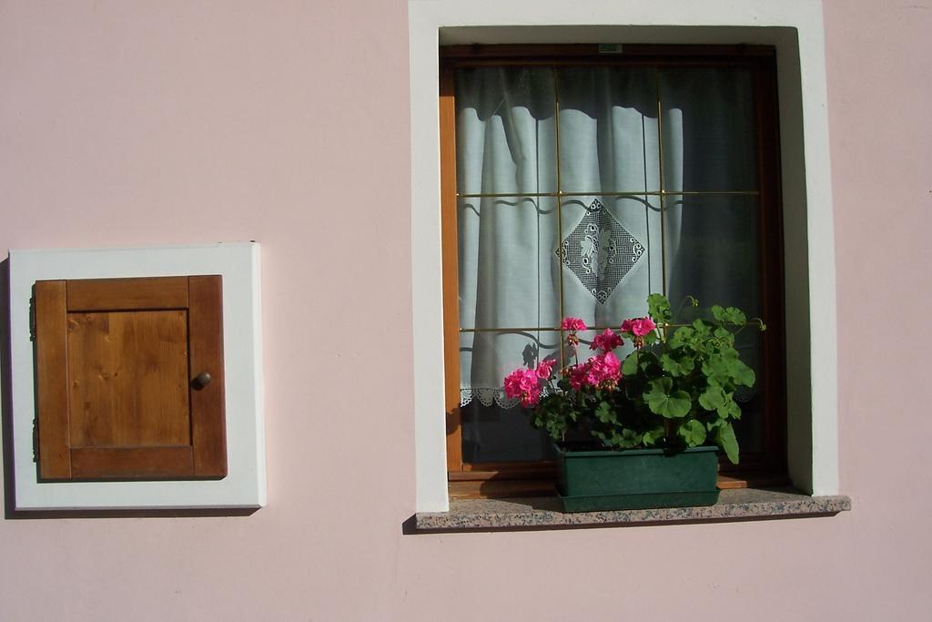 Fabbricato Indipendente Centro Apartman Lozzo Cadore Kültér fotó